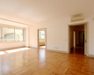 Living room of Flat to rent in  Madrid Capital  with Air Conditioner