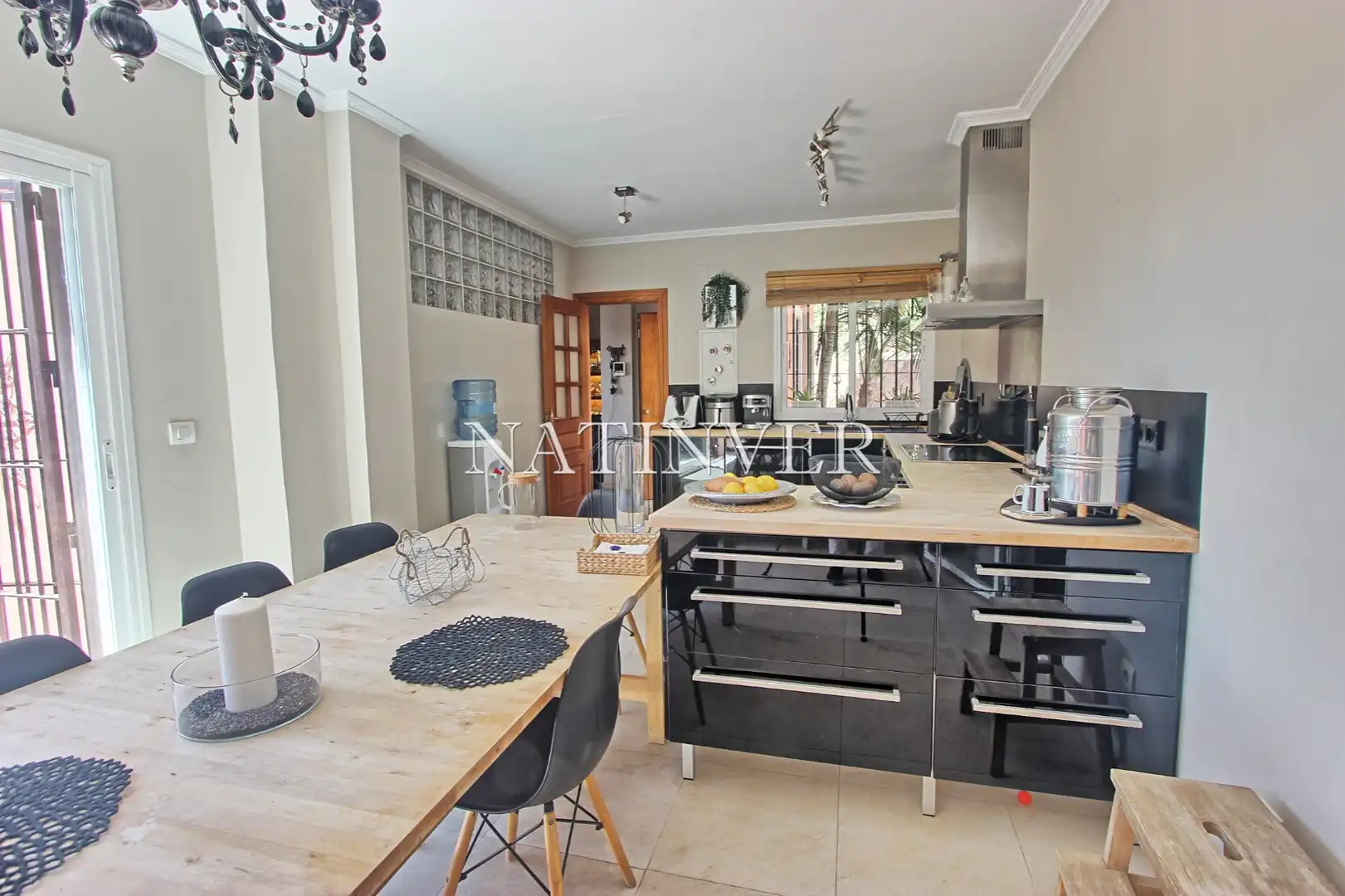 Chalet con piscina en venta en Calle Leoni Benabú 23, imagen 6