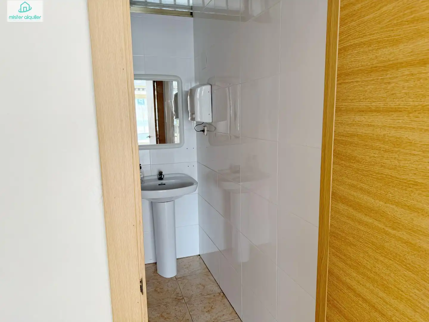 Gewerbefläche zum Verkauf in Calle DOCTOR SEVERO OCHOA 3, imagen 9