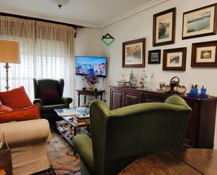 Living room of Flat for sale in Cangas   with Heating, Storage room and Furnished