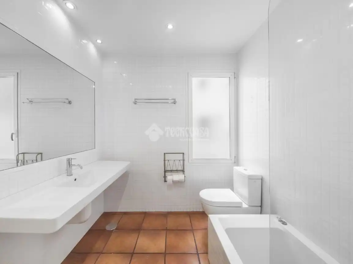 Baño de Piso de alquiler en Madrid