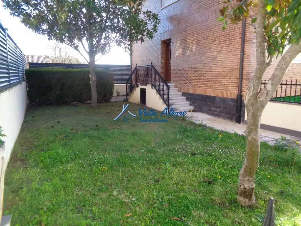 Casa con terraza en venta en Haro, imagen 2