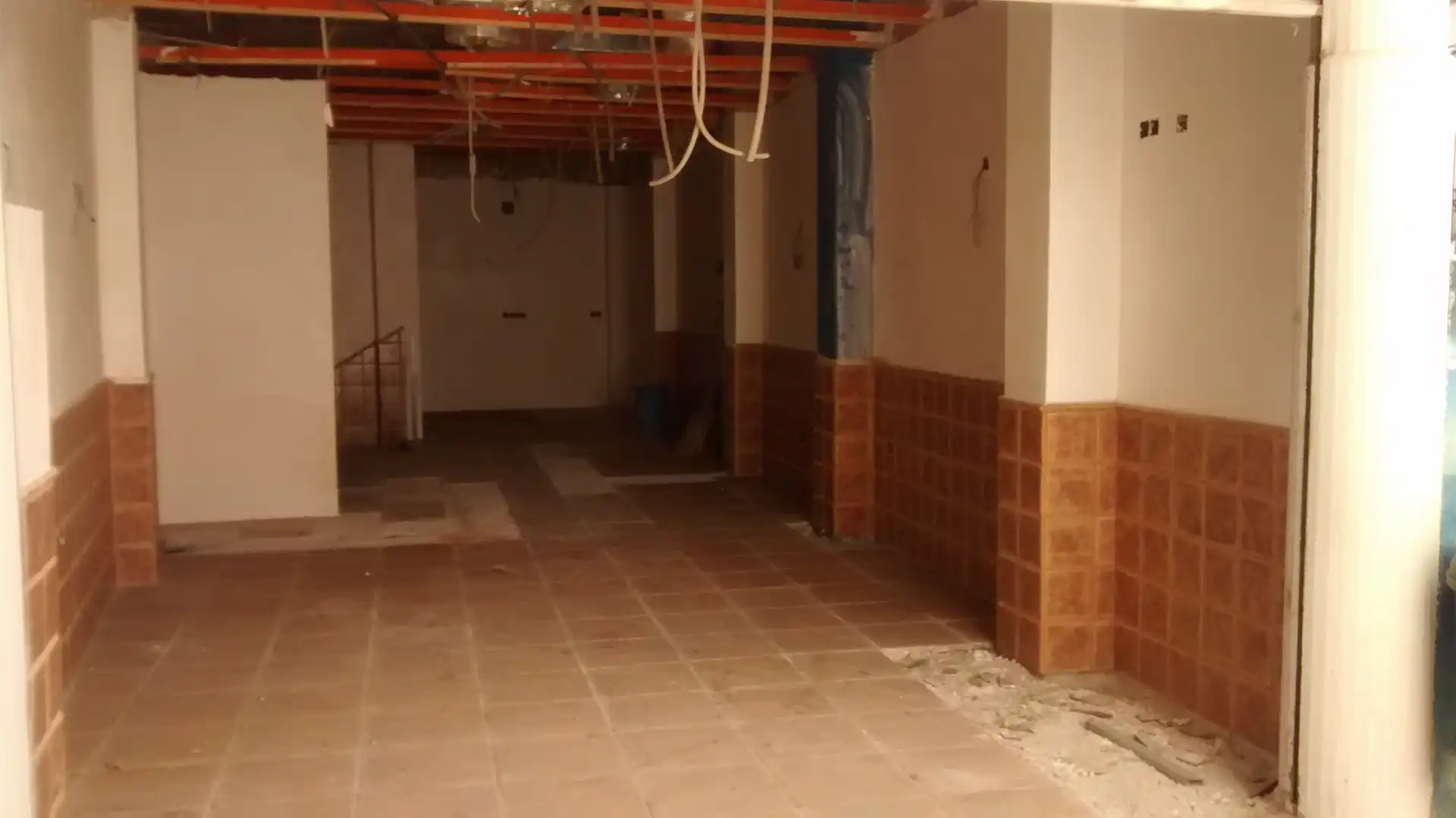 Local comercial de lloguer a Calle Colmenarico 1, imagen 4