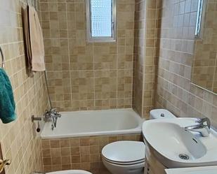 Bathroom of Flat to rent in Getafe  with Air Conditioner, Heating and Terrace