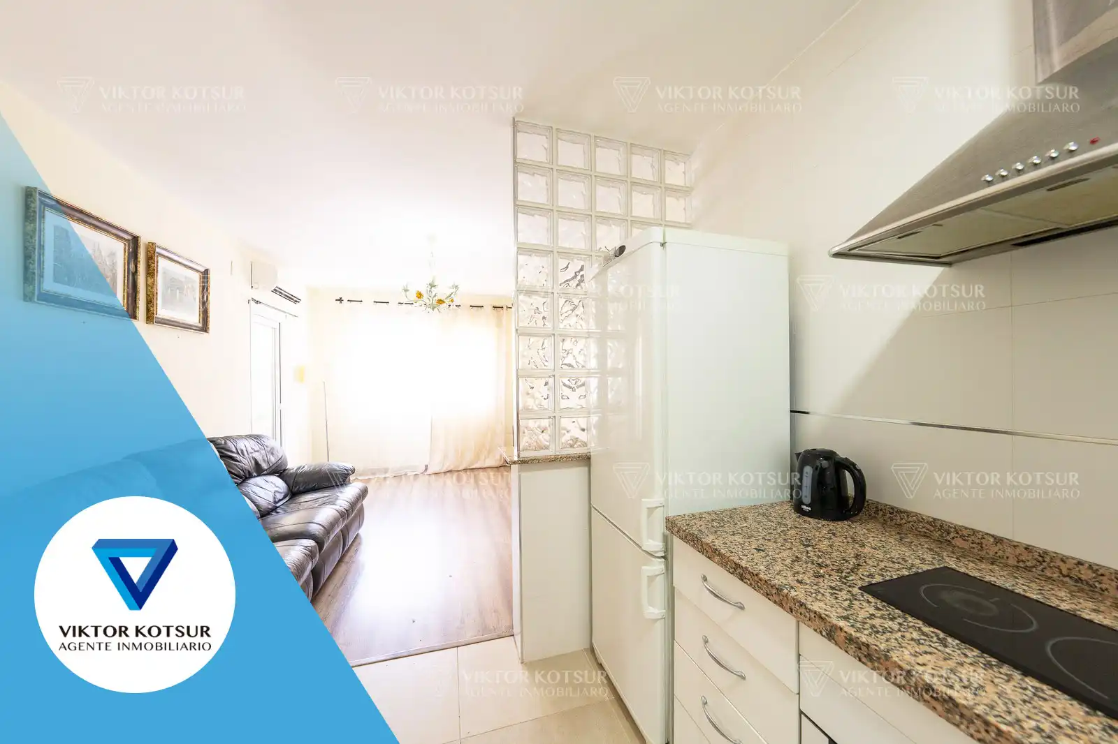 Cuina de Apartament en venda en Roquetas de Mar amb Aire condicionat, Parquet i Terrassa
