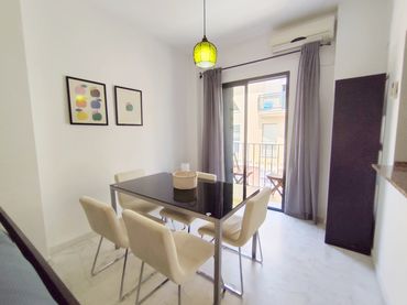 Flat with balcony to rent in Calle Corro de Bolos