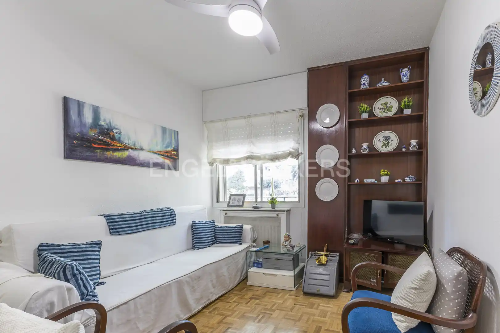 Habitación de Piso en venta en Madrid con Calefacción, Parquet y Terraza