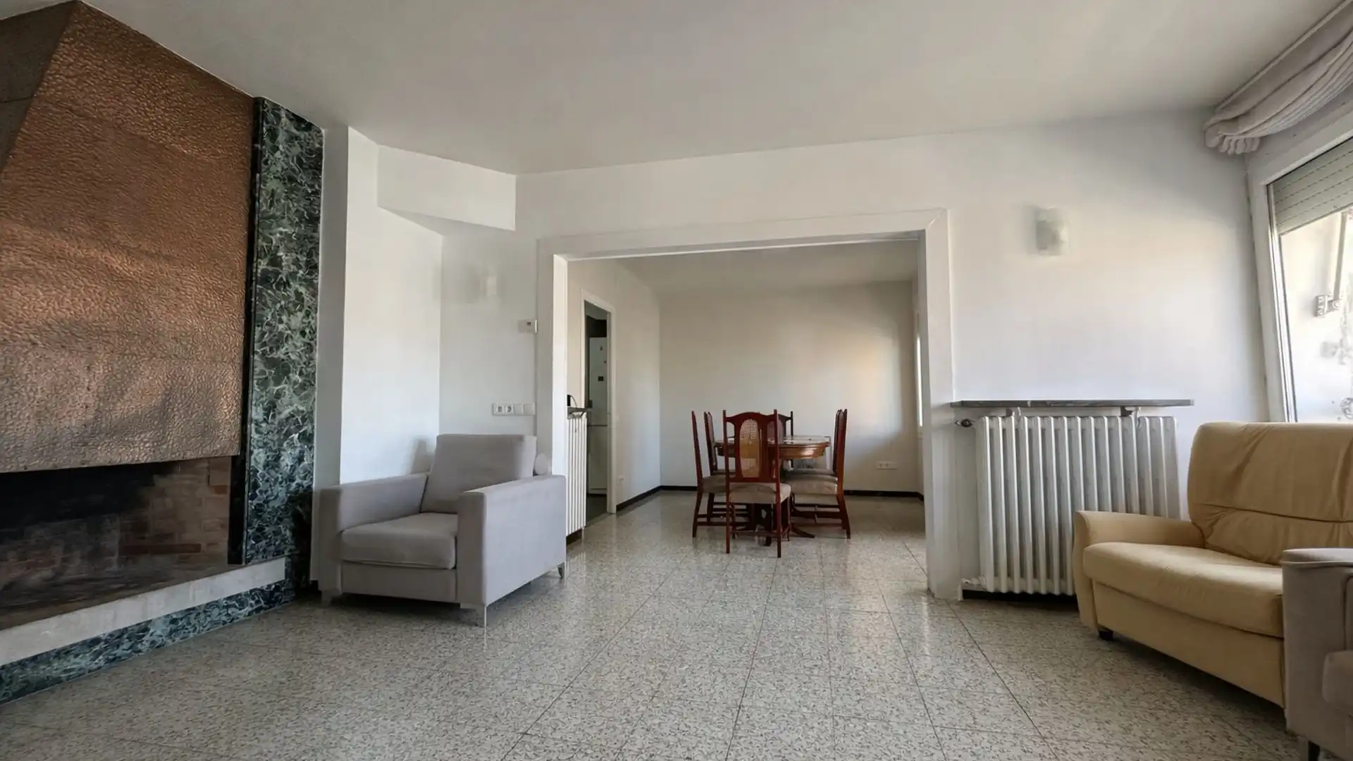 Living room of Flat for rent in Vic  with Heating and Oven