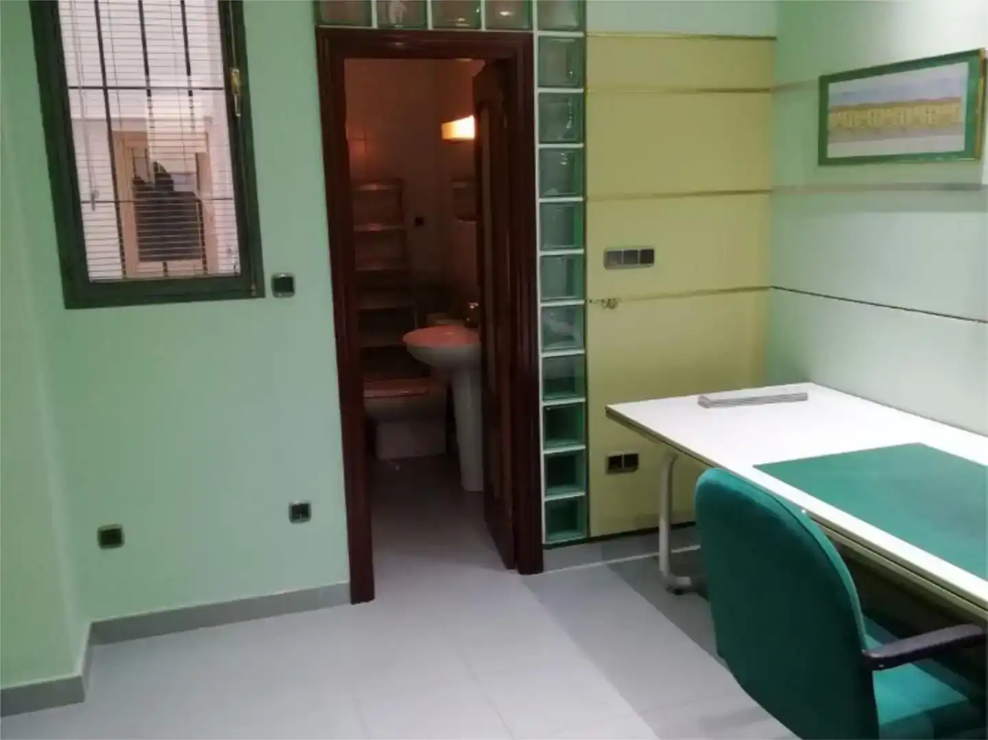 Baño de Local de alquiler en Granada