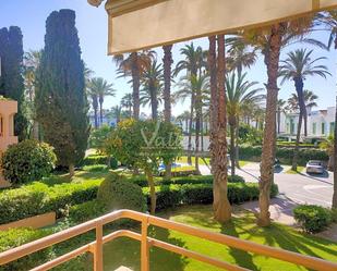 Garden of Flat to rent in Sotogrande