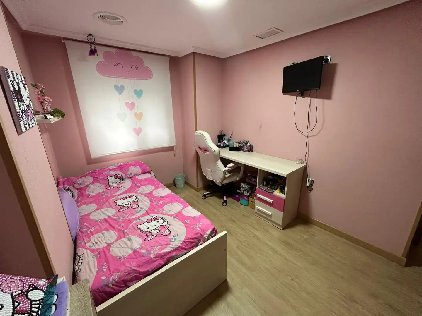 Dormitori de Apartament en venda en Torrevieja amb Terrassa i Balcó