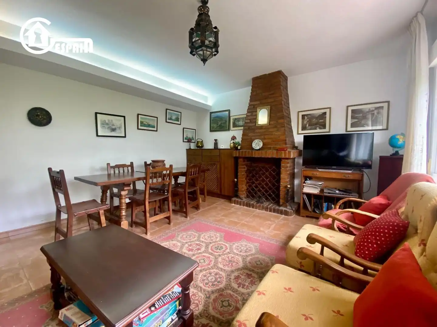 Comedor de Casa adosada en venta en Lillo con Calefacción, Jardín privado y Terraza