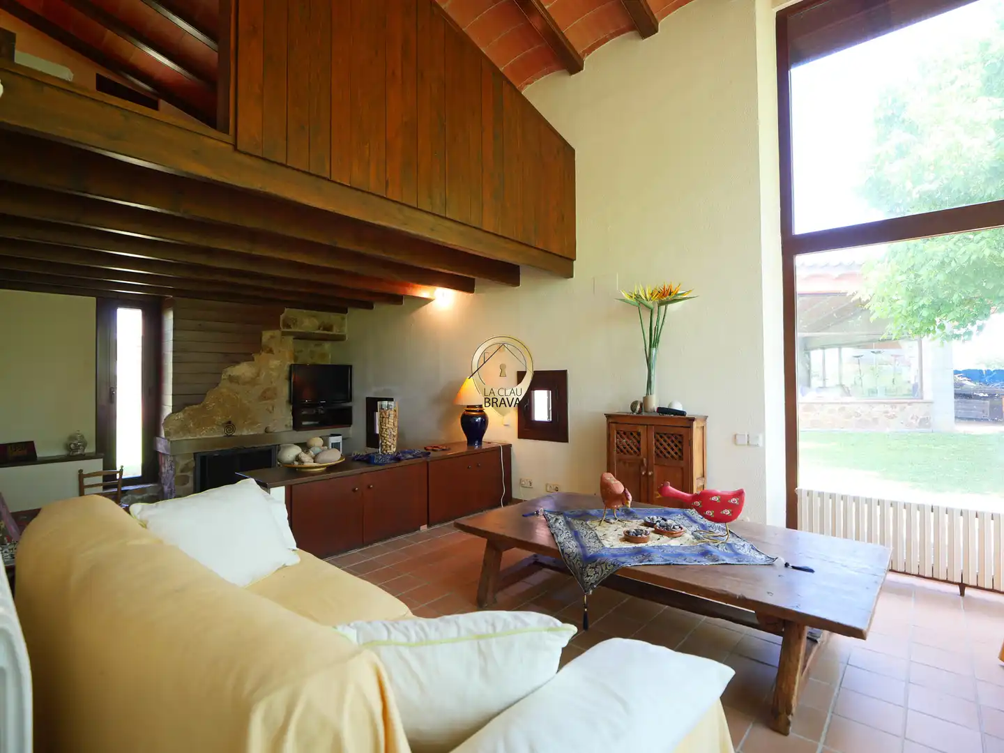 Wohnzimmer von Country house zum Verkauf in Cassà de la Selva mit Heizung, Privatgarten und Abstellraum