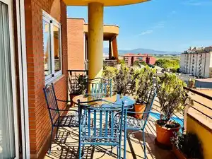Terrasse von Dachboden zum Verkauf in Figueres mit Klimaanlage, Heizung und Terrasse