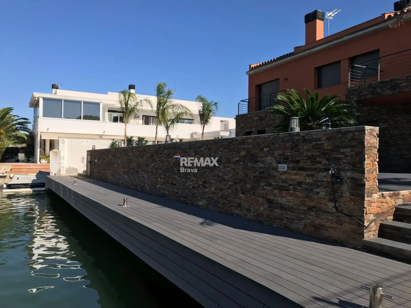 Detached house with terrace for sale in Calle Cap Ponent