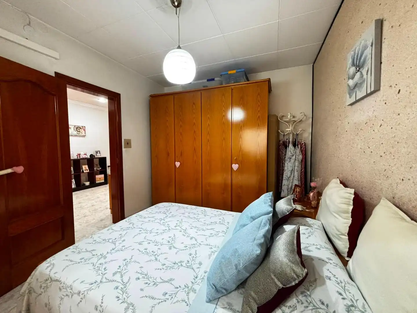 Habitación de Piso en venta en Sabadell con Aire acondicionado, Calefacción y Amueblado