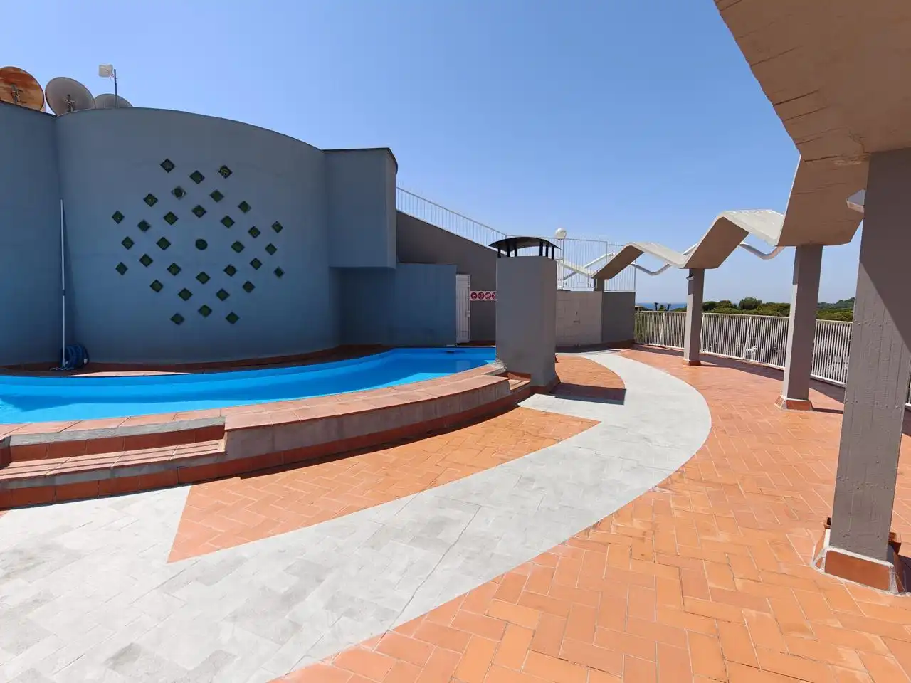 Piscina de Estudi en venda en Lloret de Mar amb Terrassa i Piscina comunitària