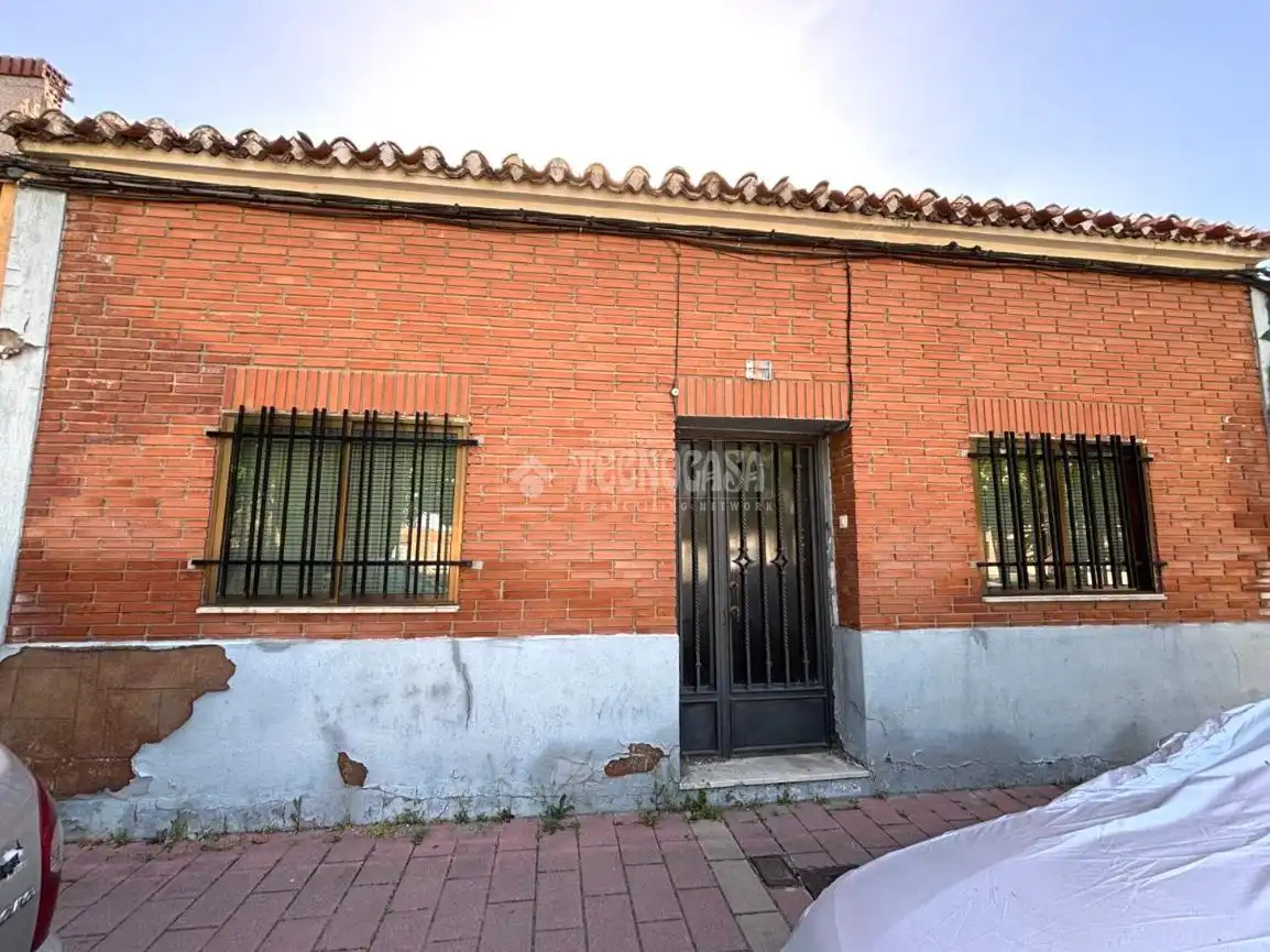 Vista exterior de Casa o xalet en venda en Medina del Campo