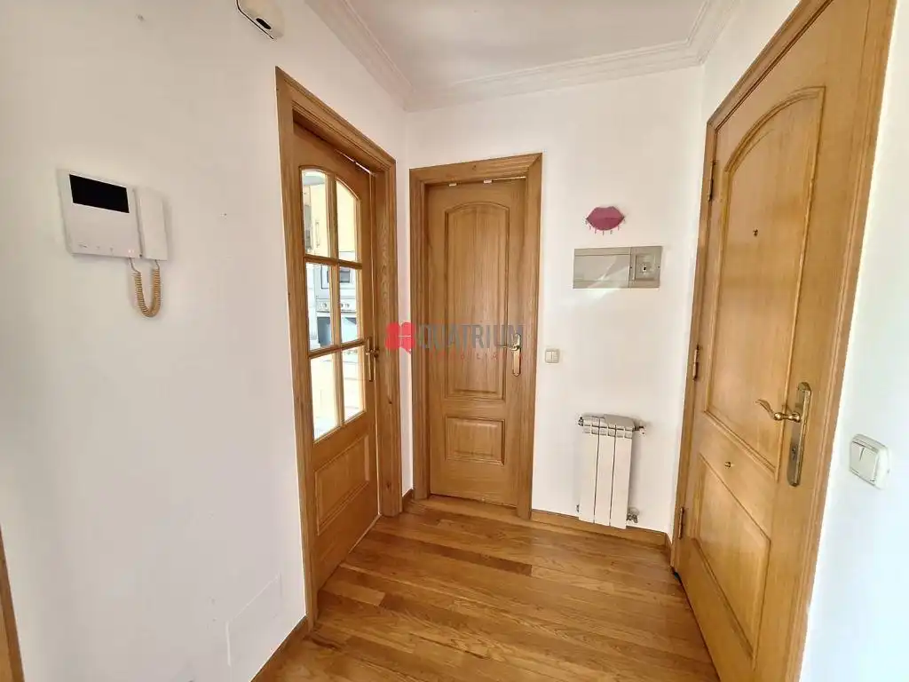 Duplexes for rent in Rúa De Bernardo Barreiro De Vázquez Varela, Ensanche - Sar