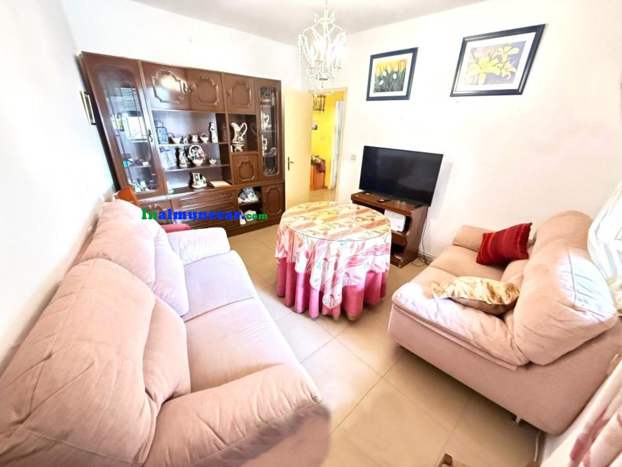 Sala d'estar de Casa adosada en venda en Almuñécar amb Terrassa i Traster