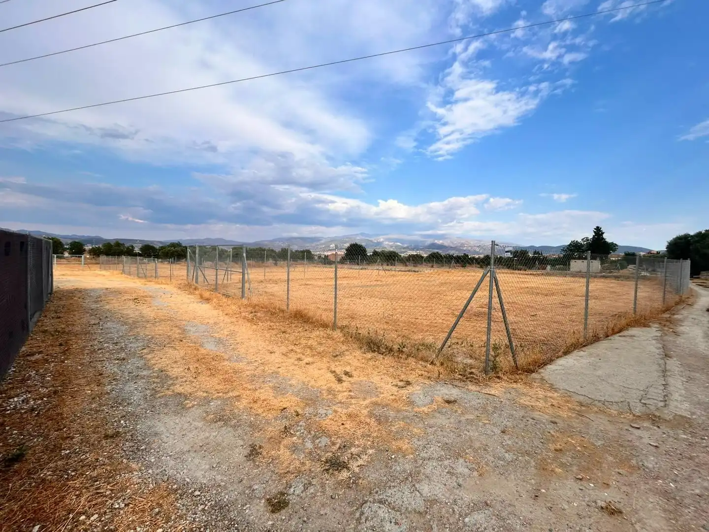 Land for sale in Las Gabias
