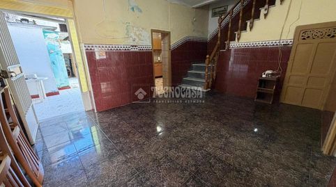 Foto 4 de Casa adosada en venta en Torredonjimeno, Jaén
