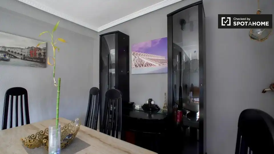 Comedor de Piso de alquiler en Valencia con Aire acondicionado, Calefacción y Amueblado