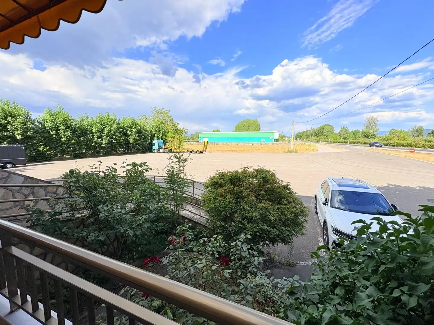 Parkplatz von Gebäude zum Verkauf in Carracedelo