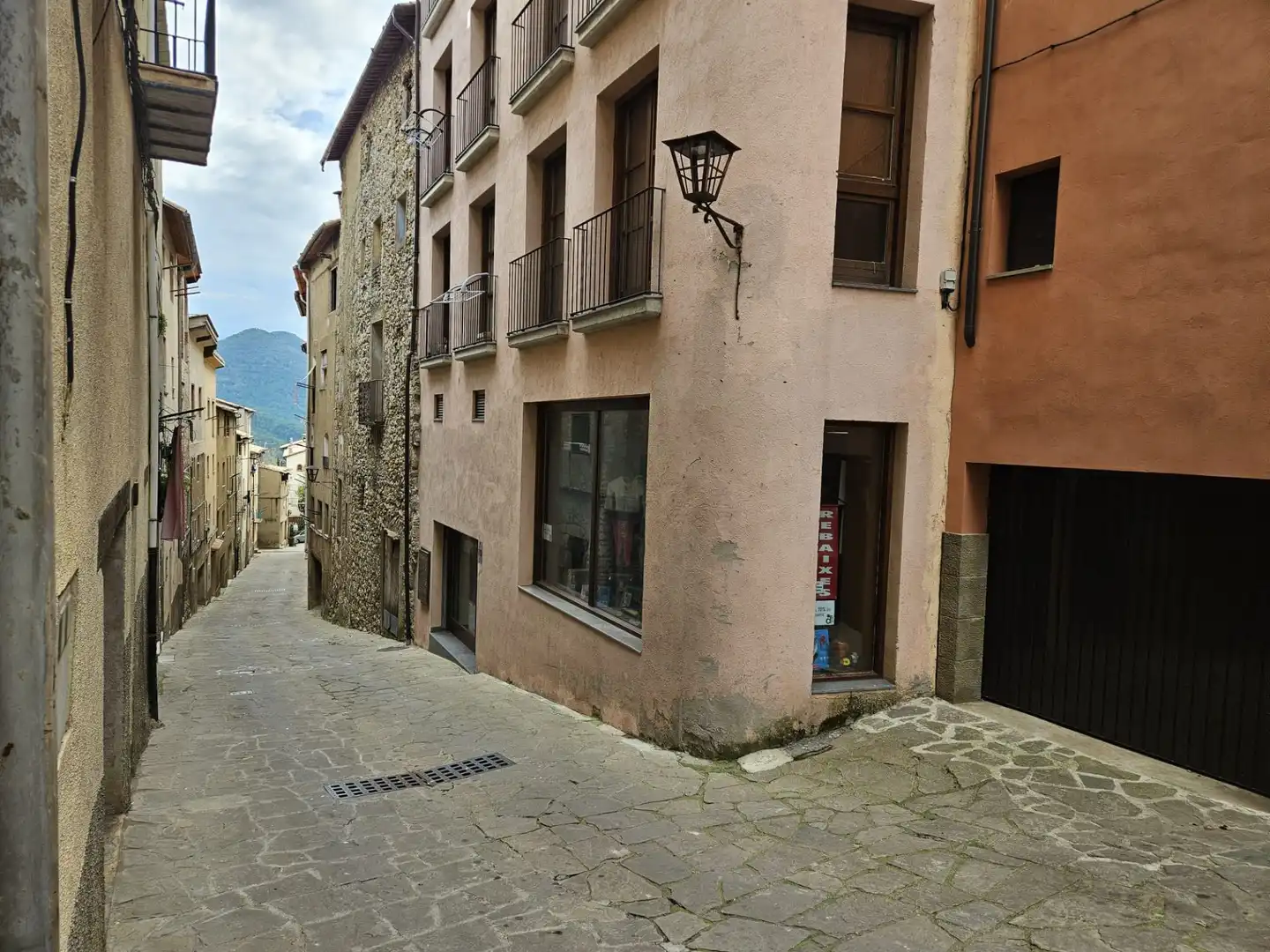 Exterior view of Commercial properties for sale in Sant Llorenç de Morunys