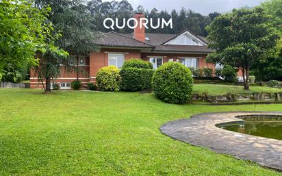 Jardí de Casa o xalet en venda en Mungia amb Piscina