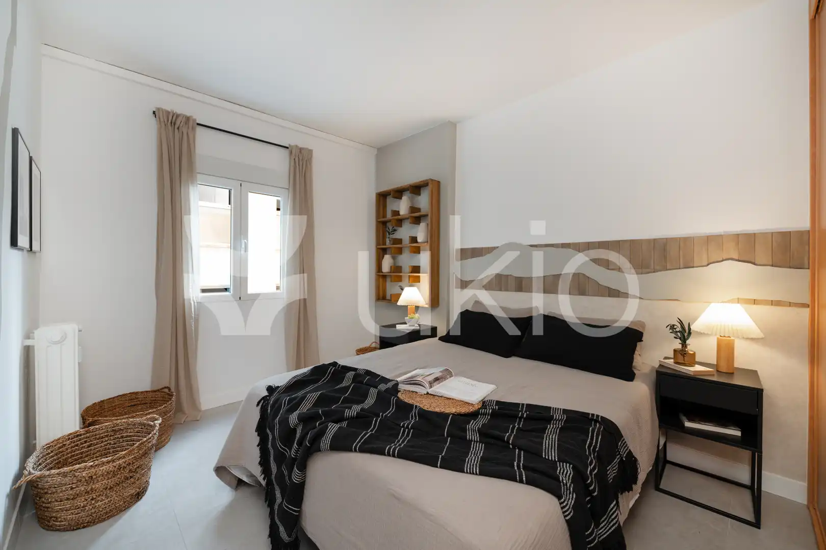 Habitación de Apartamento de alquiler en Madrid con Aire acondicionado, Calefacción y Amueblado