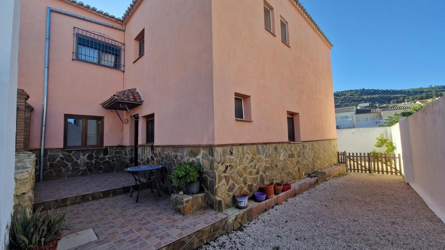 House or chalet for sale in Fuentemora