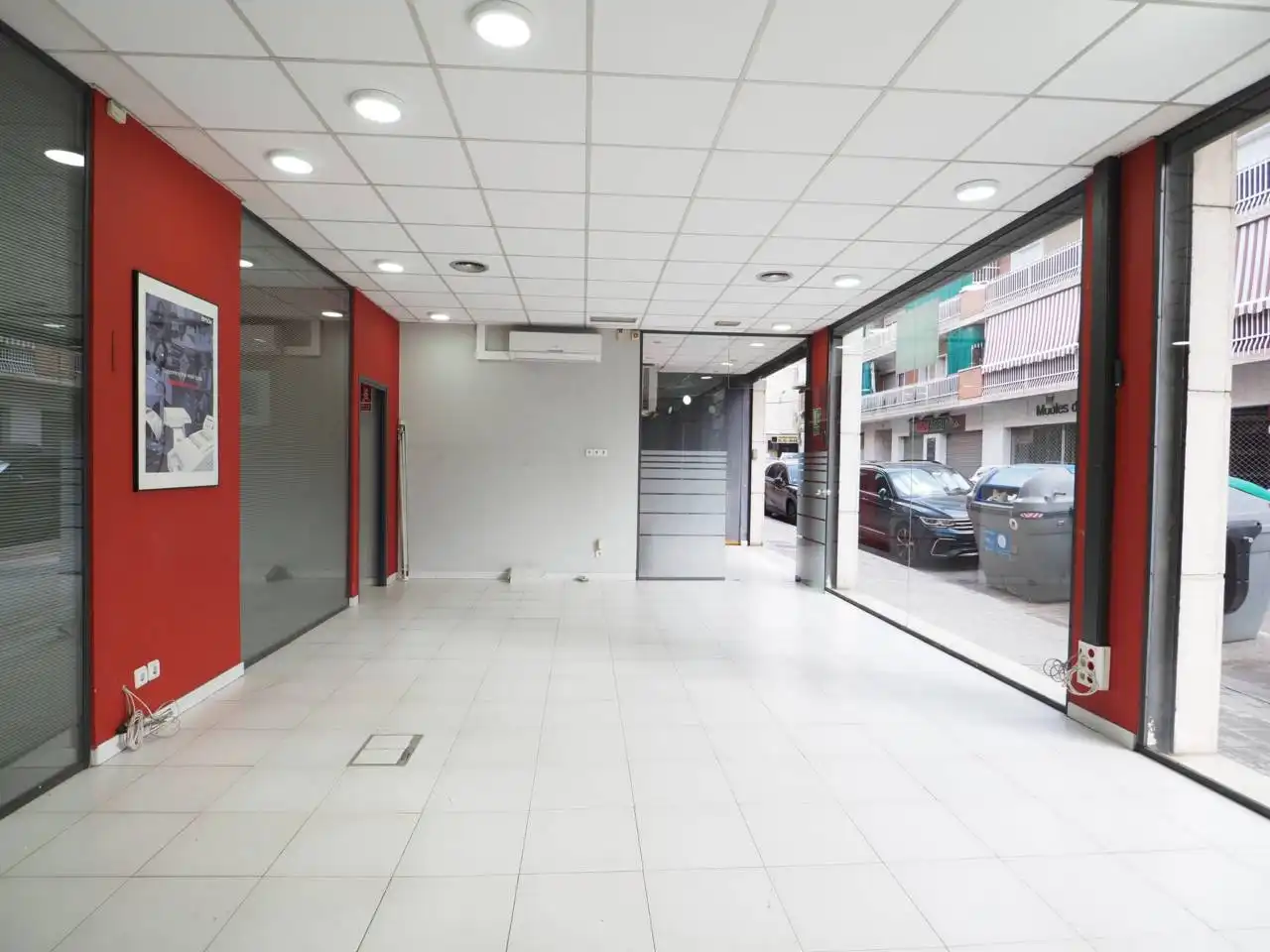 Local comercial de lloguer a Calle Princesa, imagen 2