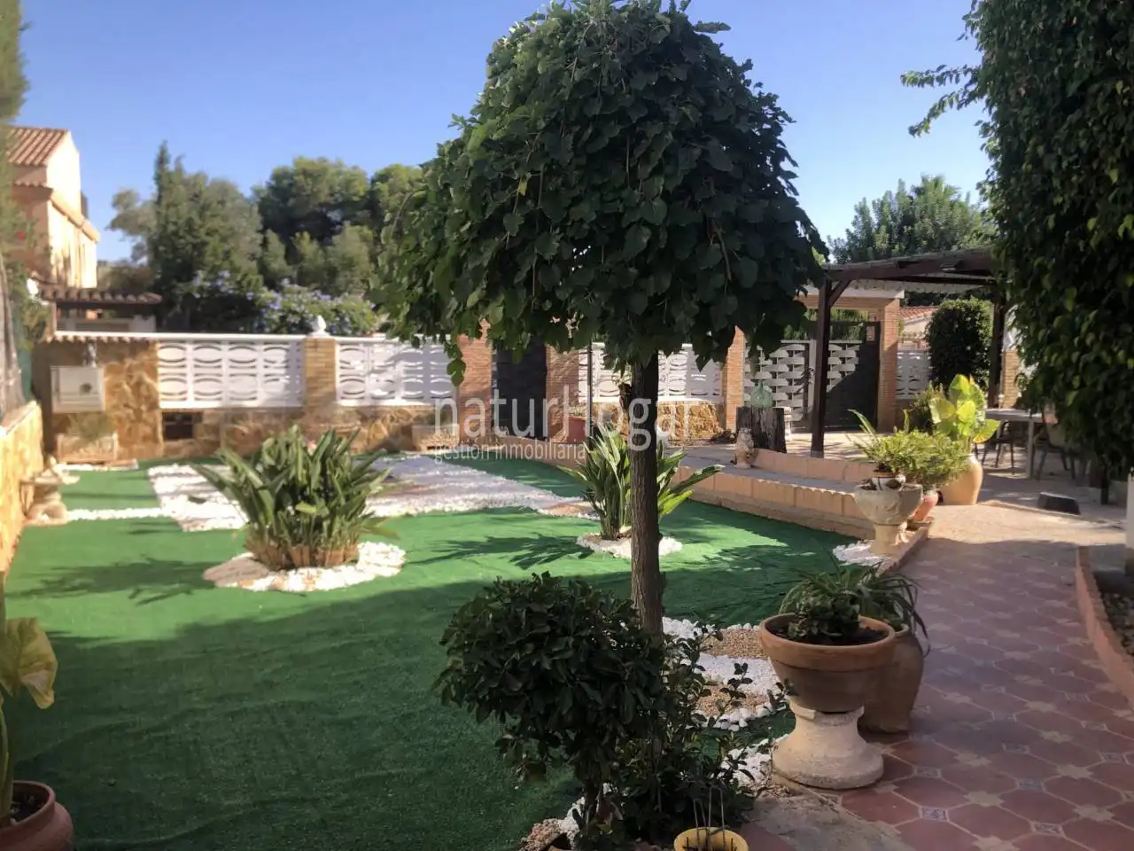 Jardí de Casa o xalet de lloguer en Paterna amb Aire condicionat, Calefacció i Jardí privat
