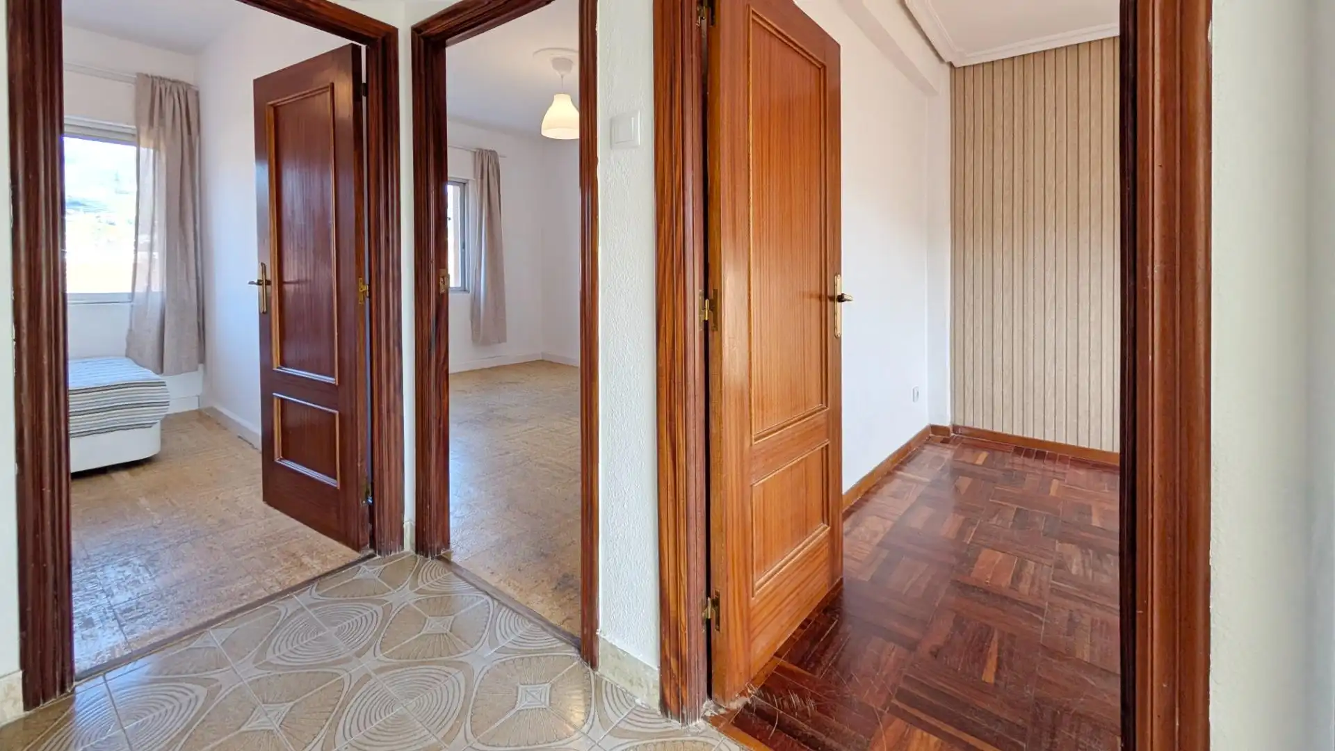 Piso en venta en Los Corrales de Buelna  con Parquet