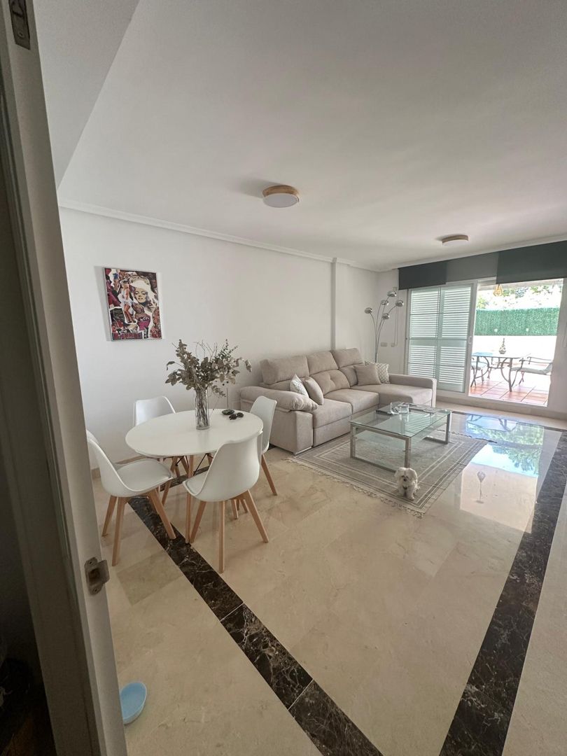 Living room of Flat to rent in Marbella  with Air Conditioner, Heating and Terrace