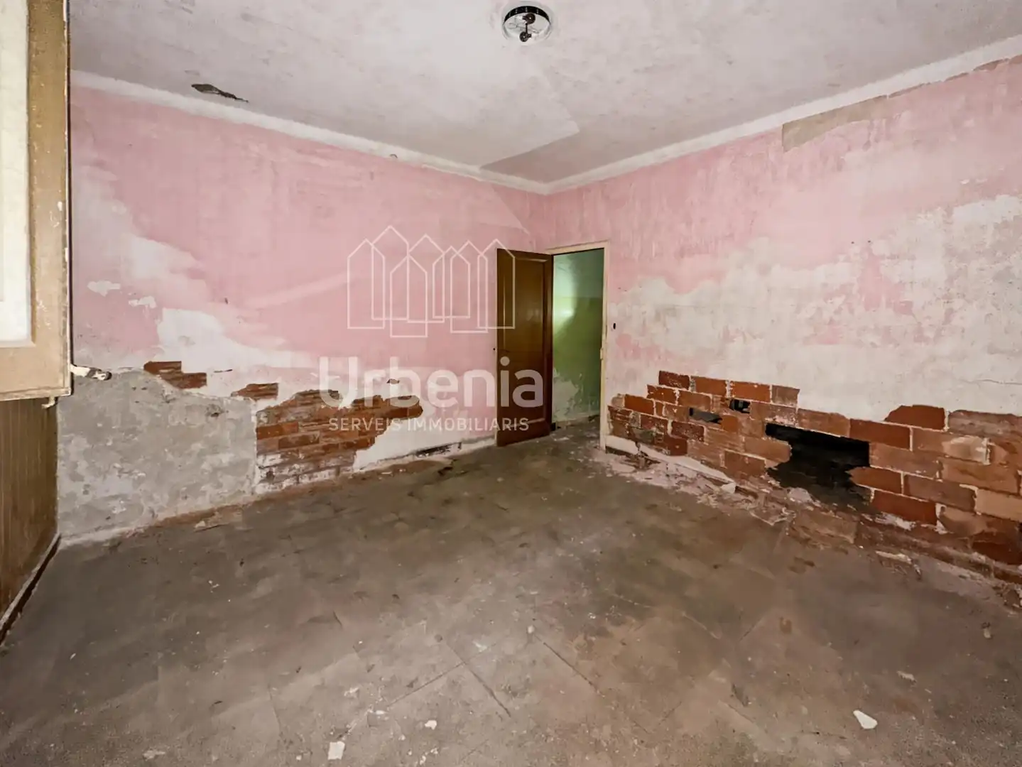 Wohnung zum Verkauf in Argentona mit Heizung, Privatgarten und Abstellraum