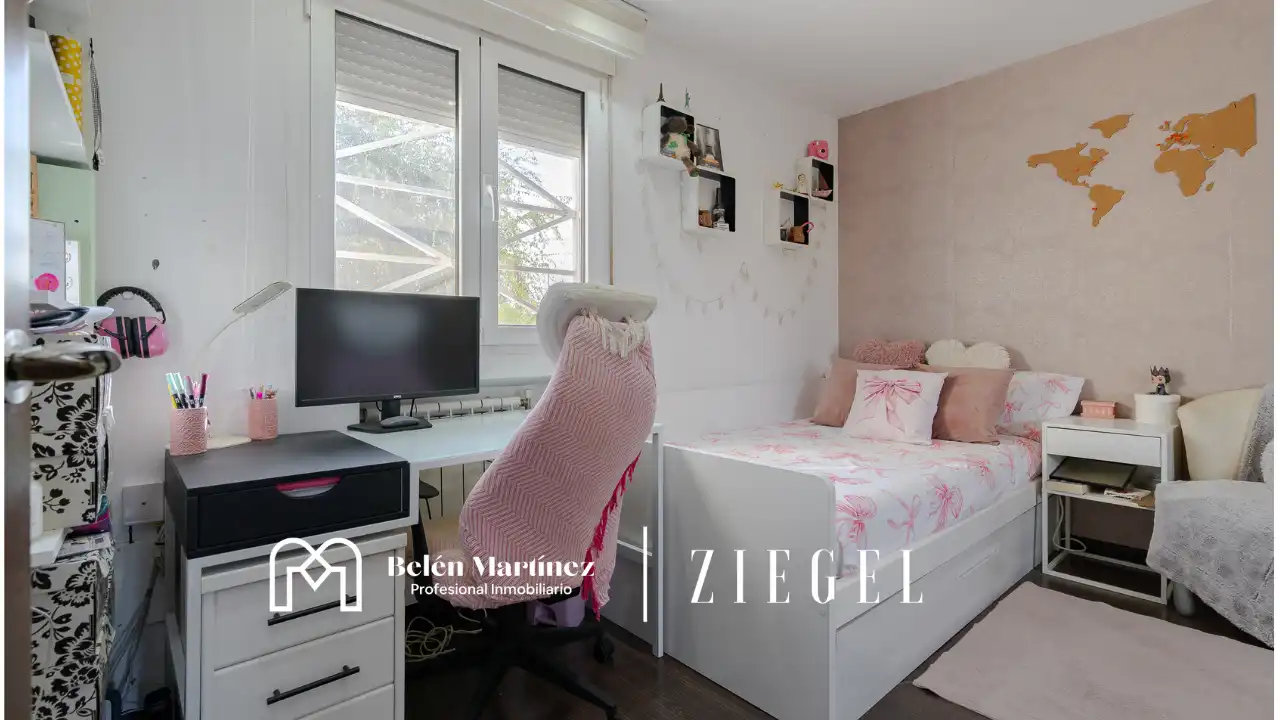 Habitación de Casa o chalet en venta en Urbanizaciones