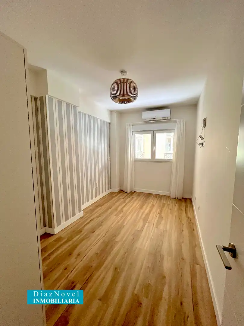 Habitación de Local en venta en Málaga con Aire acondicionado, Calefacción y Parquet