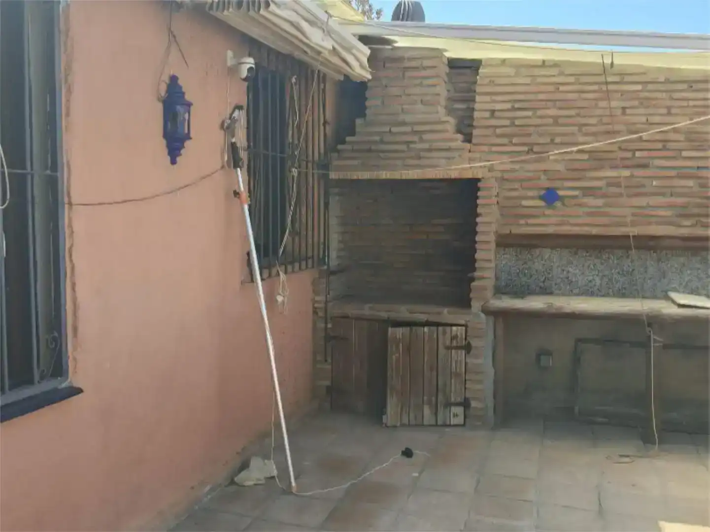 Vista exterior de Casa o xalet en venda en Marbella amb Aire condicionat