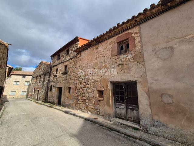Casa adosada en Venta en Estriégana