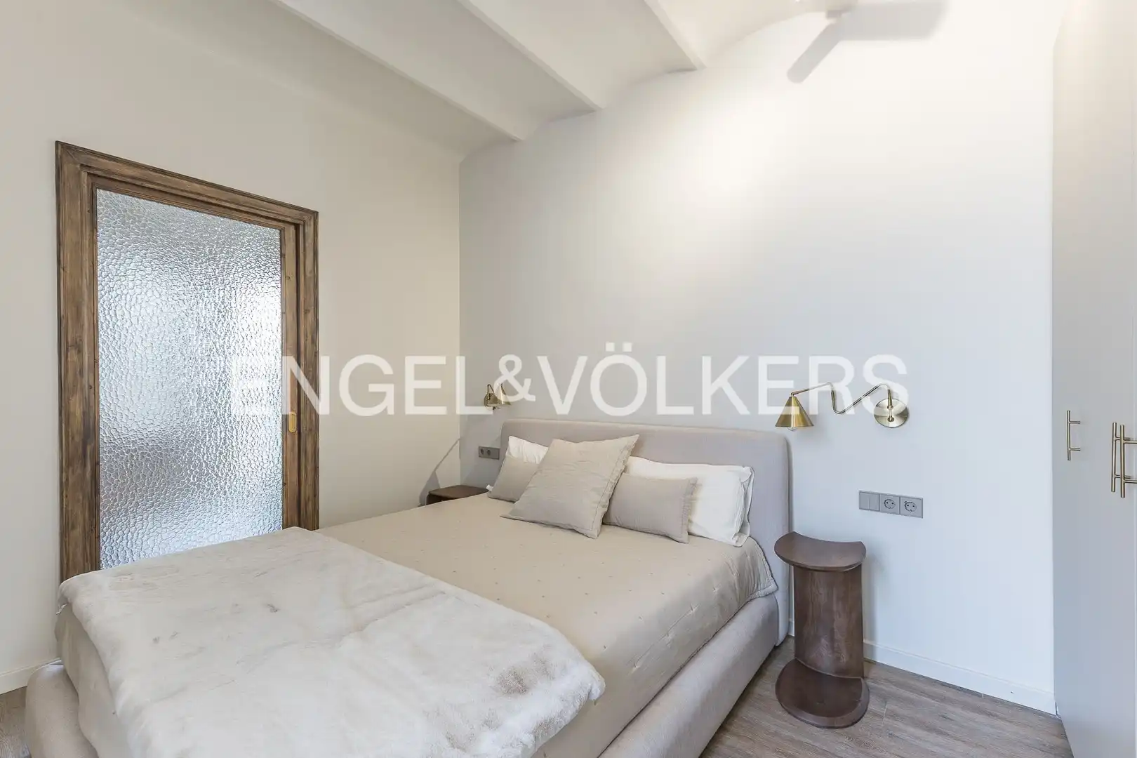 Habitación de Ático en venta en Barcelona con Aire acondicionado, Calefacción y Parquet