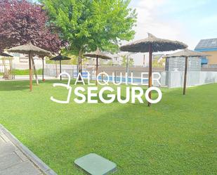 Jardí de Pis de lloguer en Leganés amb Calefacció, Terrassa i Piscina