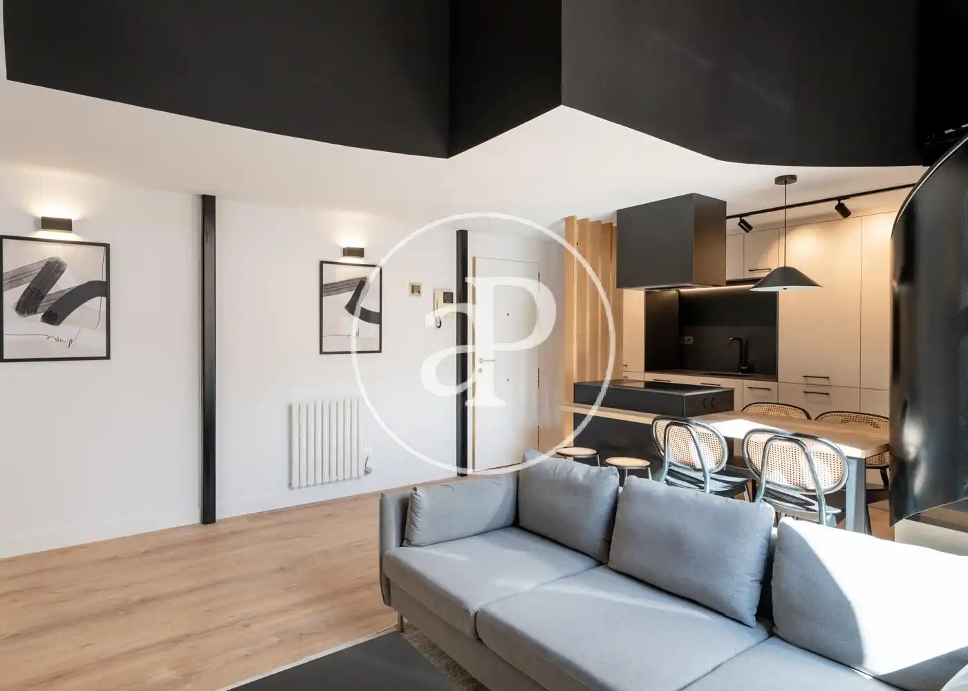 Sala de estar de Dúplex en venta en Madrid con Aire acondicionado, Calefacción y Amueblado