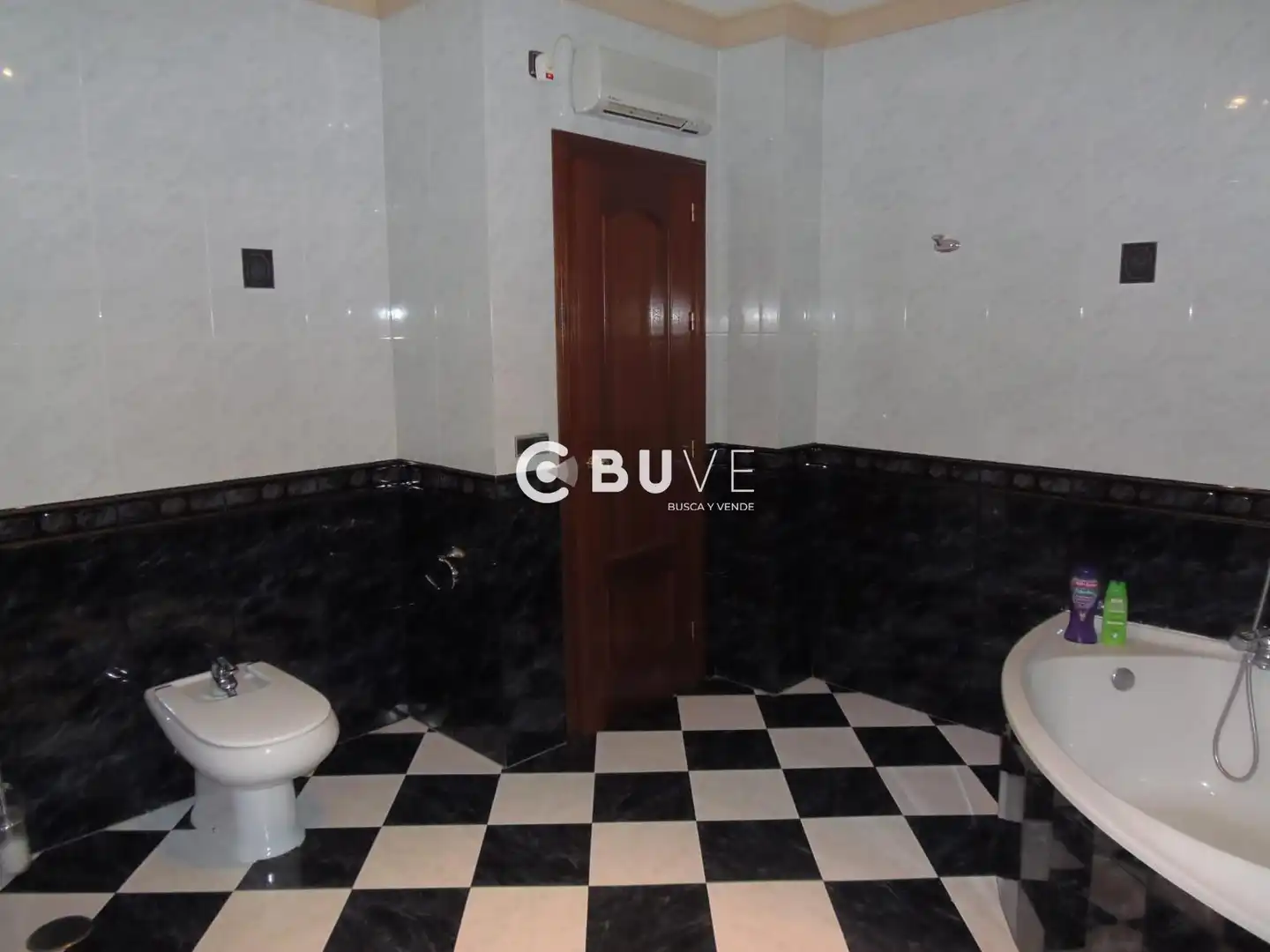 Baño de Casa o chalet en venta en Arriate con Aire acondicionado, Calefacción y Jardín privado