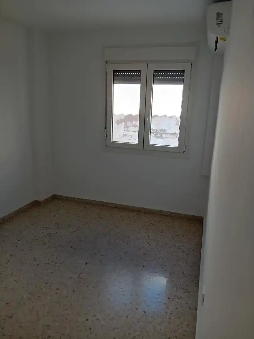 Dormitori de Casa o xalet en venda en Cártama