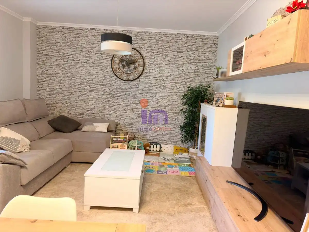 Piso con ascensor en venta en Valdepeñas