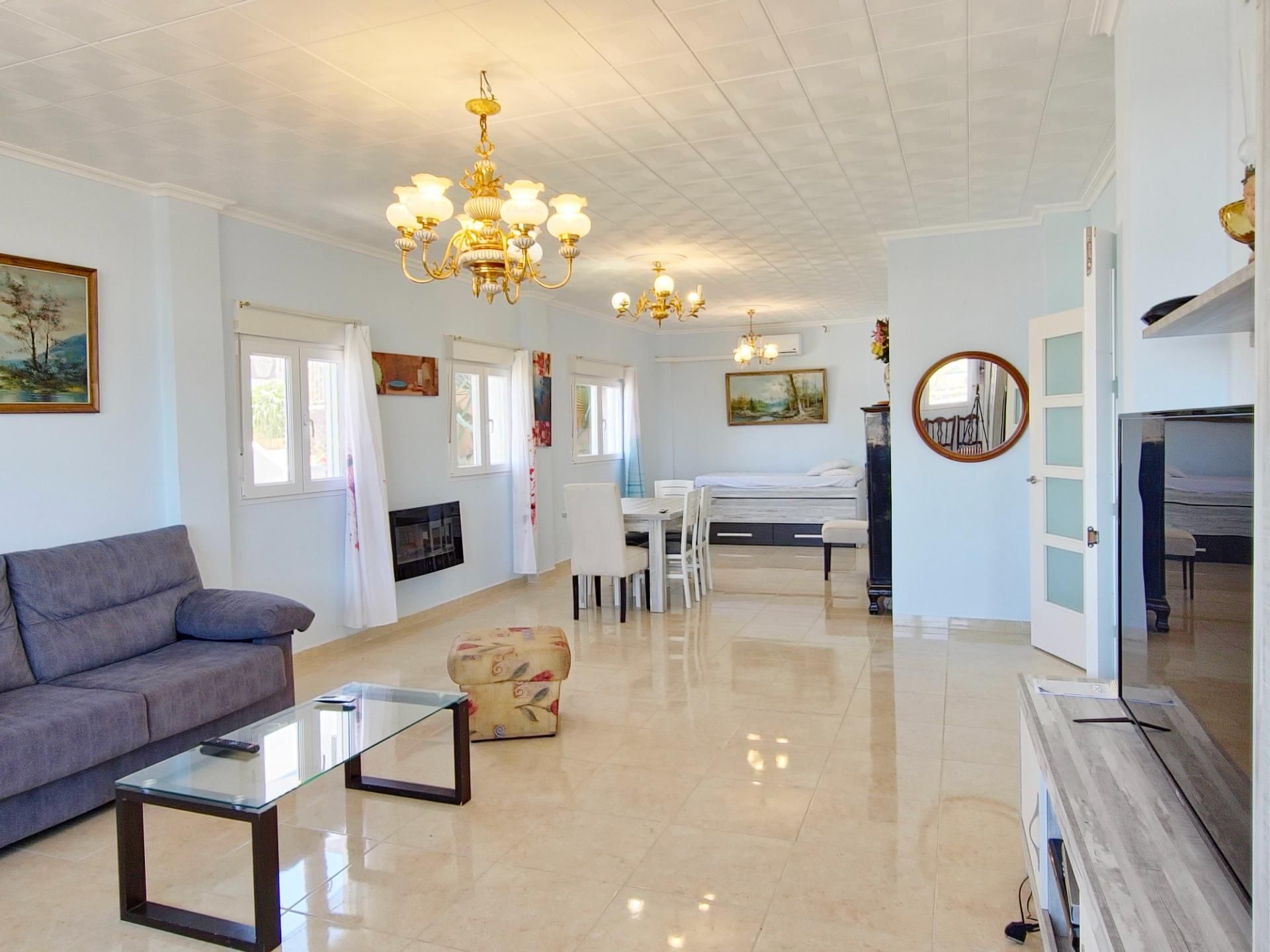 Sala d'estar de Casa o xalet en venda en Cullera amb Aire condicionat, Calefacció i Jardí privat