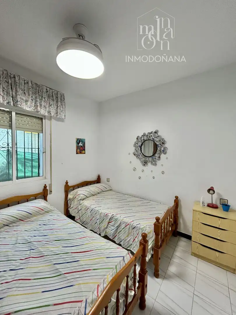 Habitación de Casa o chalet en venta en Almonte con Calefacción, Terraza y Amueblado