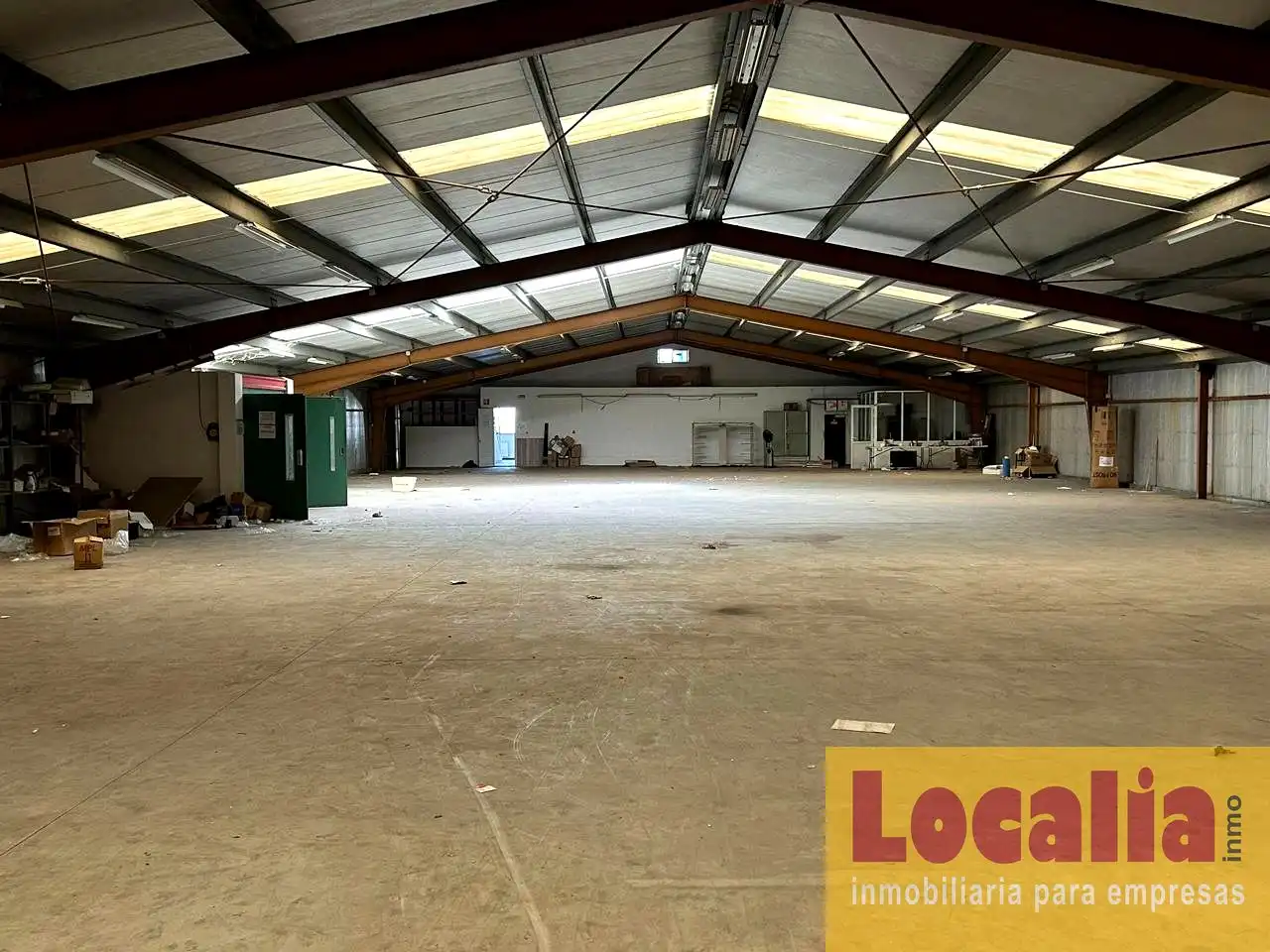 Industrial buildings for rent in Los Corrales de Buelna 